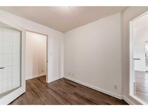 401-1108 6 Avenue Sw, Calgary, AB - Indoor Photo Showing Other Room