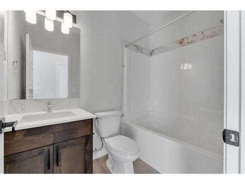 102 Herron Street Ne, Calgary, AB - Indoor Photo Showing Bathroom