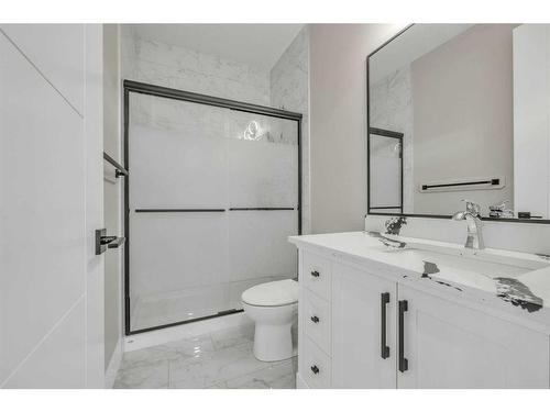 1 Rock Lake Point Nw, Calgary, AB - Indoor Photo Showing Bathroom