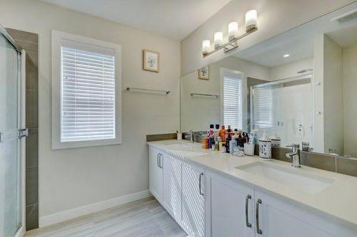 904 Sage Meadows Gardens Nw, Calgary, AB - Indoor Photo Showing Bathroom