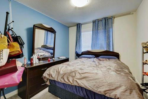 904 Sage Meadows Gardens Nw, Calgary, AB - Indoor Photo Showing Bedroom