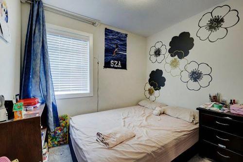 904 Sage Meadows Gardens Nw, Calgary, AB - Indoor Photo Showing Bedroom