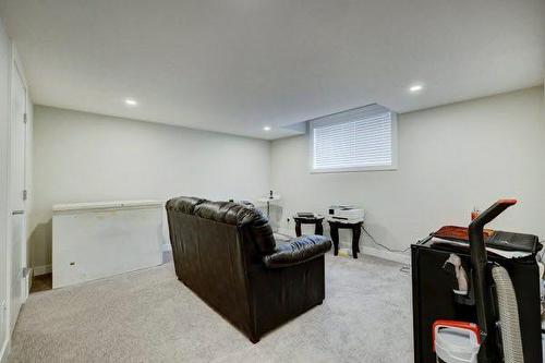 904 Sage Meadows Gardens Nw, Calgary, AB - Indoor Photo Showing Other Room