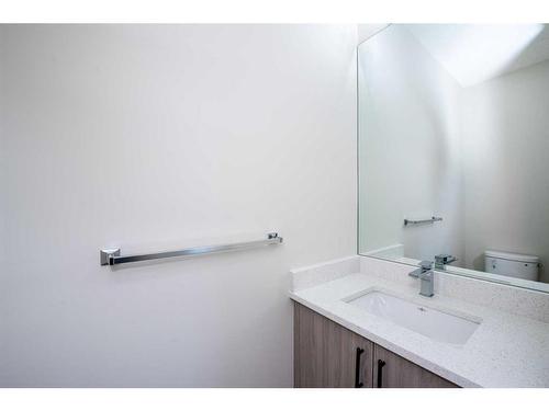 15 Waterford Street, Chestermere, AB - Indoor Photo Showing Bathroom