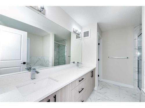 15 Waterford Street, Chestermere, AB - Indoor Photo Showing Bathroom