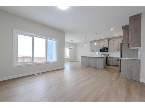 15 Waterford Street, Chestermere, AB - Indoor Photo Showing Kitchen