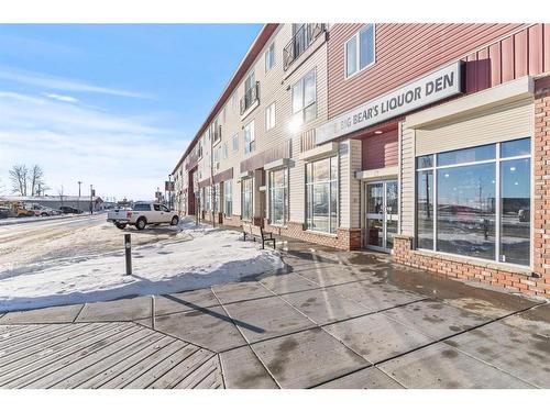 309-1010 Railway Street, Crossfield, AB - Outdoor