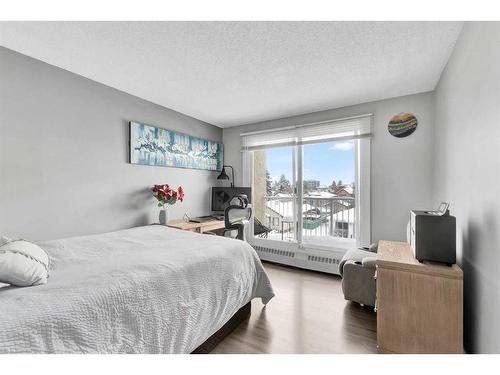 306-110 20 Avenue Ne, Calgary, AB - Indoor Photo Showing Bedroom