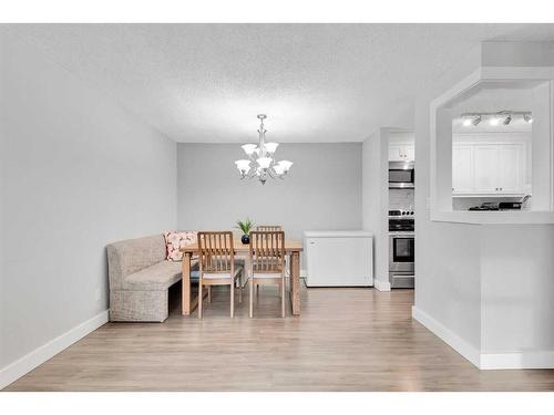 306-110 20 Avenue Ne, Calgary, AB - Indoor