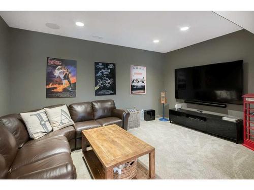 52138 Township Road 263, Rural Rocky View County, AB - Indoor Photo Showing Living Room