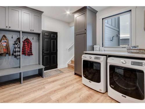 52138 Township Road 263, Rural Rocky View County, AB - Indoor Photo Showing Laundry Room