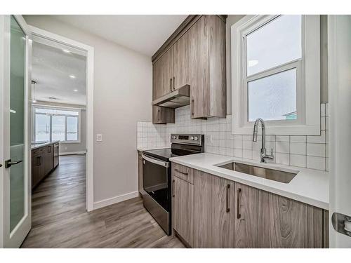 368 Watercrest Place, Chestermere, AB - Indoor Photo Showing Kitchen