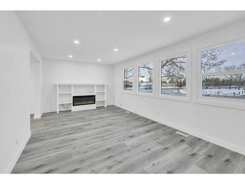 6644 Penbrooke Drive Se, Calgary, AB - Indoor Photo Showing Other Room