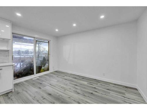 6644 Penbrooke Drive Se, Calgary, AB - Indoor Photo Showing Other Room