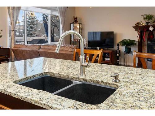 332 Auburn Bay Blvd Se, Calgary, AB - Indoor Photo Showing Kitchen With Double Sink With Upgraded Kitchen