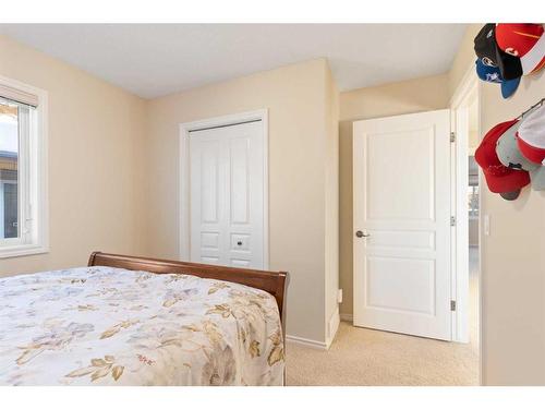 332 Auburn Bay Blvd Se, Calgary, AB - Indoor Photo Showing Bedroom