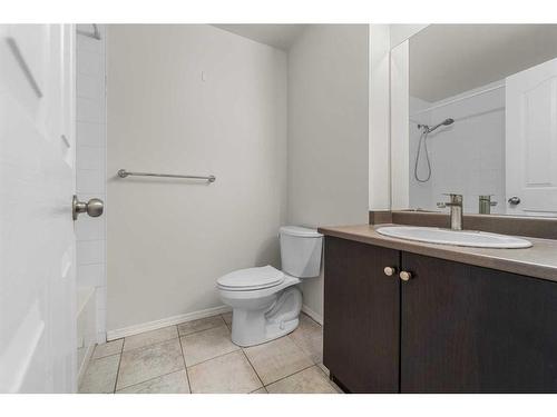 2101-1053 10 Street Sw, Calgary, AB - Indoor Photo Showing Bathroom