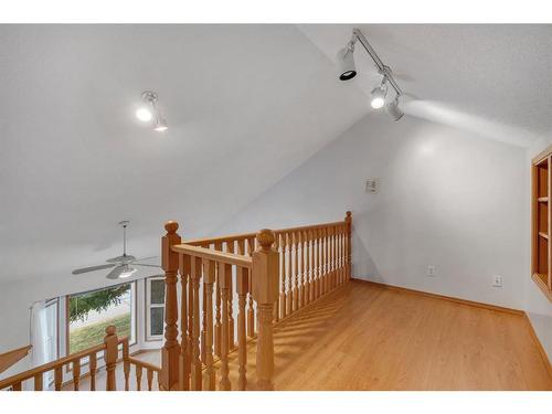 27-26 Quigley Drive, Cochrane, AB - Indoor Photo Showing Other Room