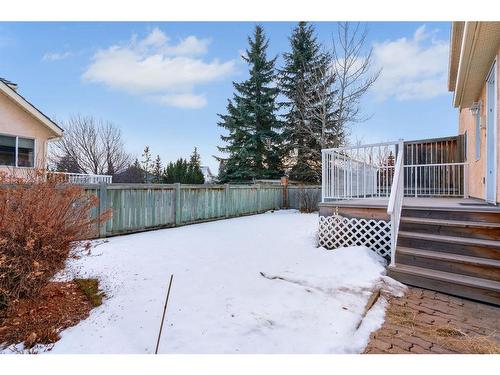 27-26 Quigley Drive, Cochrane, AB - Outdoor