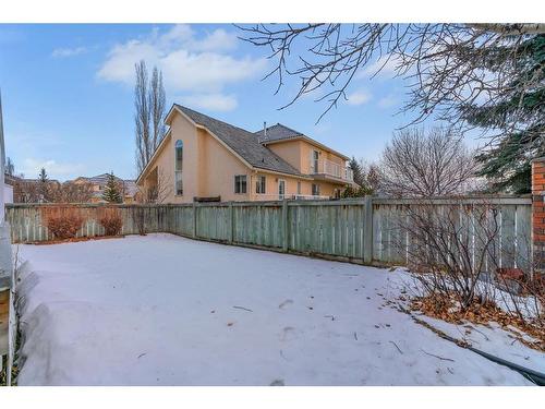 27-26 Quigley Drive, Cochrane, AB - Outdoor