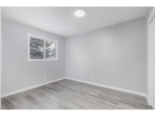 #25-3705 Fonda Way Se, Calgary, AB - Indoor Photo Showing Other Room