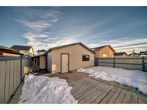 345 Taradale Drive Ne, Calgary, AB - Outdoor