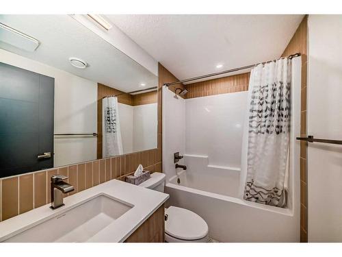 263 Aquila Way Nw, Calgary, AB - Indoor Photo Showing Bathroom