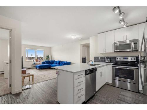 1416-181 Skyview Ranch Manor Ne, Calgary, AB - Indoor Photo Showing Kitchen With Stainless Steel Kitchen