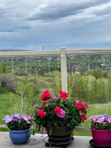 403-4 Hemlock Crescent Sw, Calgary, AB - Outdoor With View