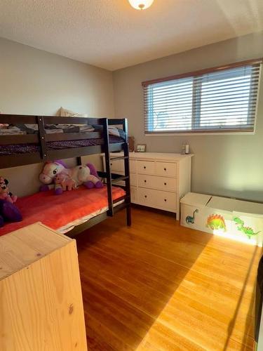 11305 85 Street Se, Calgary, AB - Indoor Photo Showing Bedroom