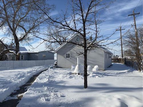 11305 85 Street Se, Calgary, AB - Outdoor