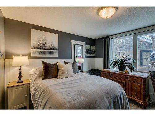 45 Elma Street West, Okotoks, AB - Indoor Photo Showing Bedroom