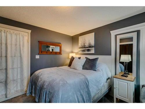 45 Elma Street West, Okotoks, AB - Indoor Photo Showing Bedroom