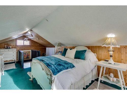 45 Elma Street West, Okotoks, AB - Indoor Photo Showing Bedroom