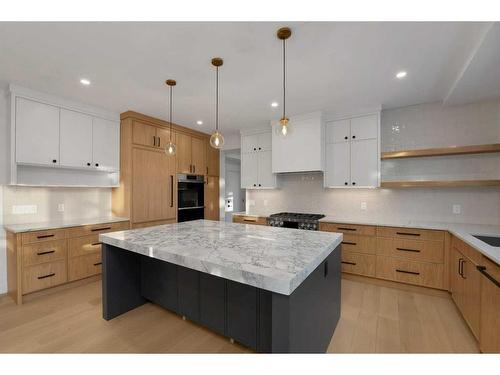 3511 34 Avenue Sw, Calgary, AB - Indoor Photo Showing Kitchen With Upgraded Kitchen