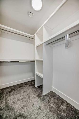 923 36A Street Nw, Calgary, AB - Indoor With Storage