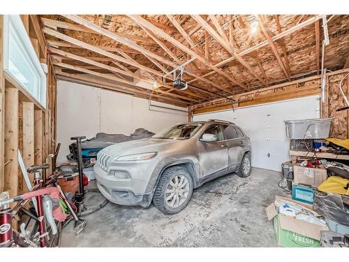 923 36A Street Nw, Calgary, AB - Indoor Photo Showing Garage