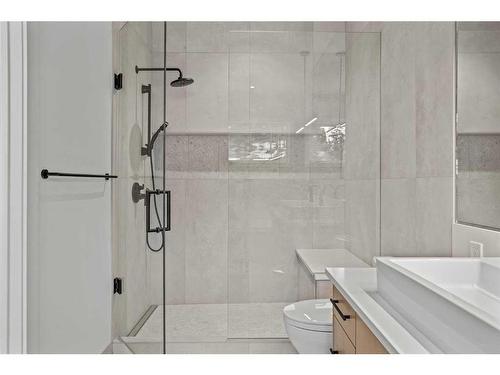 251A Three Sisters Drive, Canmore, AB - Indoor Photo Showing Bathroom