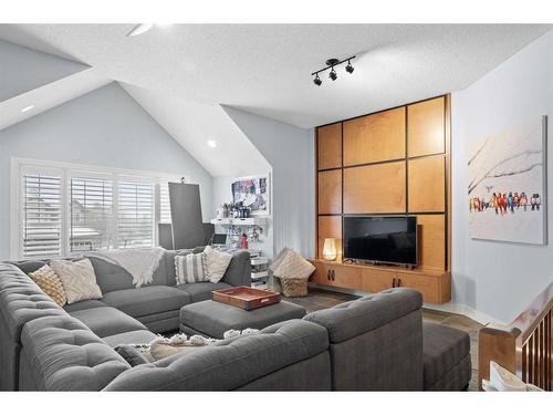 37 Wentworth Way Sw, Calgary, AB - Indoor Photo Showing Living Room