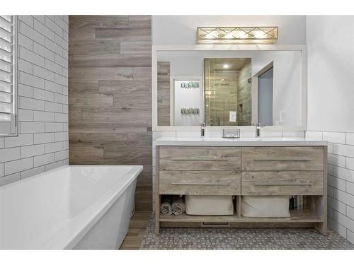 37 Wentworth Way Sw, Calgary, AB - Indoor Photo Showing Bathroom