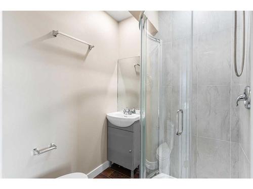 22 Saddleland Crescent Ne, Calgary, AB - Indoor Photo Showing Bathroom