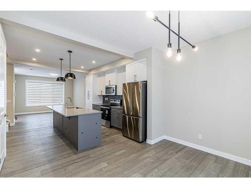 460 Sora Boulevard Se, Calgary, AB - Indoor Photo Showing Kitchen