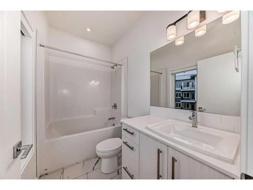 801-6 Merganser Drive West, Chestermere, AB - Indoor Photo Showing Bathroom