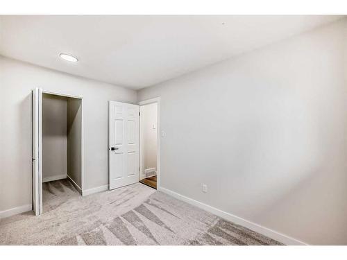 32-4531 7 Avenue Se, Calgary, AB - Indoor Photo Showing Other Room