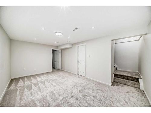 32-4531 7 Avenue Se, Calgary, AB - Indoor