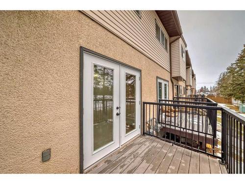 32-4531 7 Avenue Se, Calgary, AB - Outdoor With Exterior