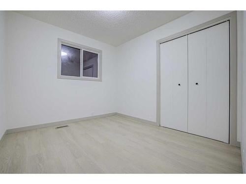 203 Cedarwood Road Sw, Calgary, AB - Indoor Photo Showing Other Room