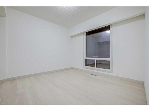 203 Cedarwood Road Sw, Calgary, AB - Indoor Photo Showing Other Room