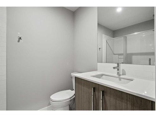 1410-111 Wolf Creek Drive Se, Calgary, AB - Indoor Photo Showing Bathroom