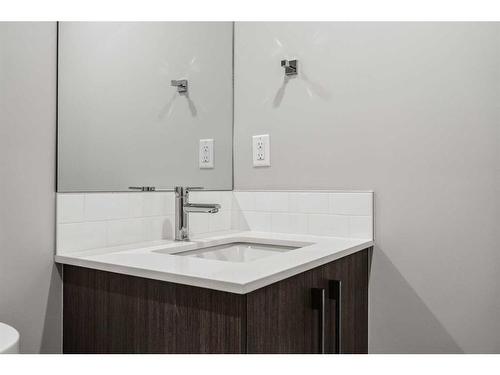 1410-111 Wolf Creek Drive Se, Calgary, AB - Indoor Photo Showing Bathroom